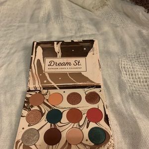 ⚡️5/$20⚡️ colourpop dream street palette